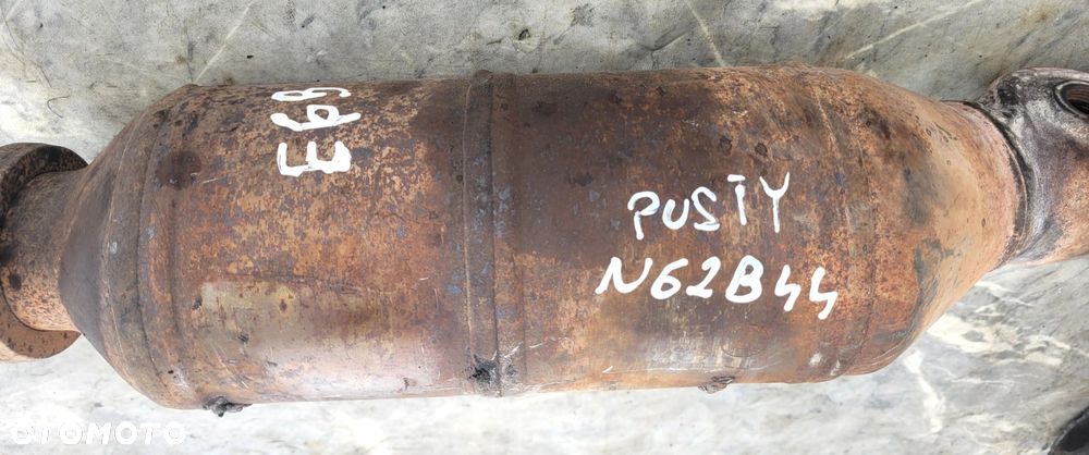 PUSTY KATALIZATOR BMW E63 E64 E65 E66 N62B44 - 2