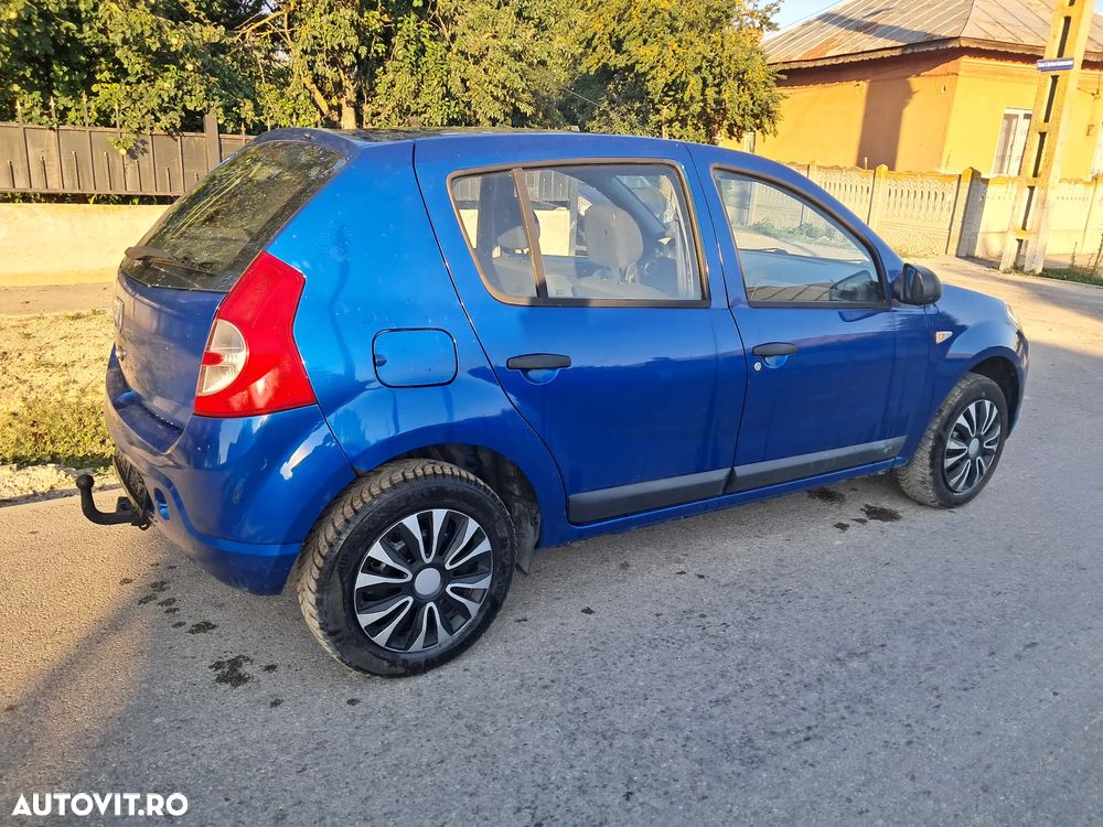 Dacia Sandero - 5