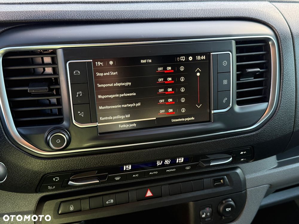 Opel Vivaro/L2/2.0 diesel 150KM/Manual/Klima/HeadUp/Kamera/Navi/PDC/Full opcja - 9