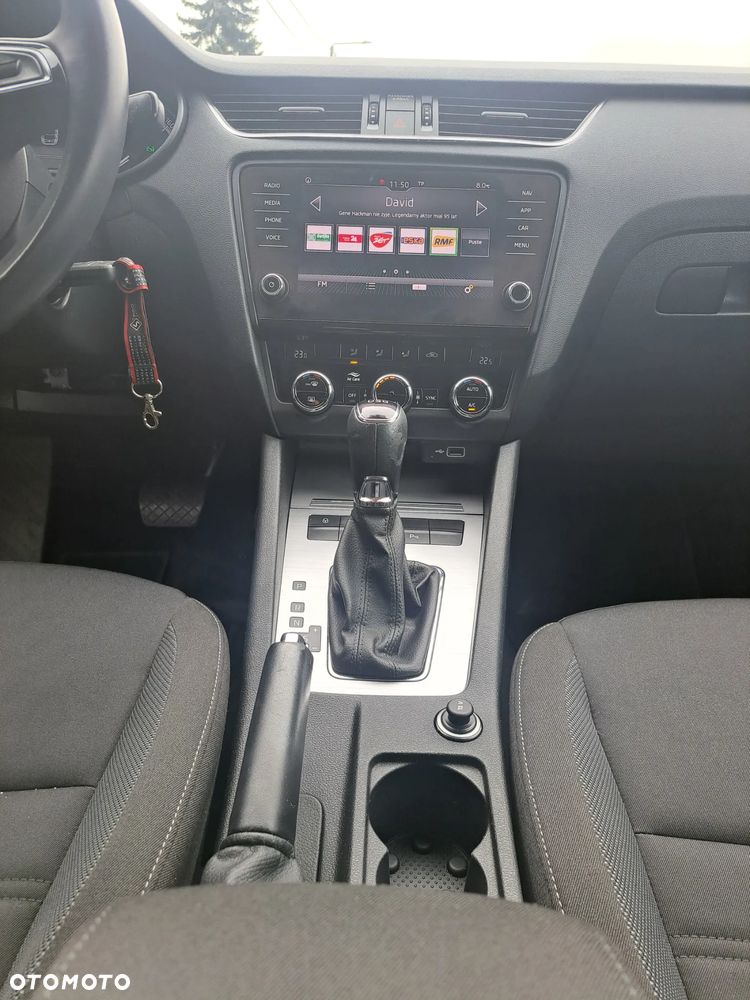 Skoda Octavia 2.0 TDI Edition DSG - 8