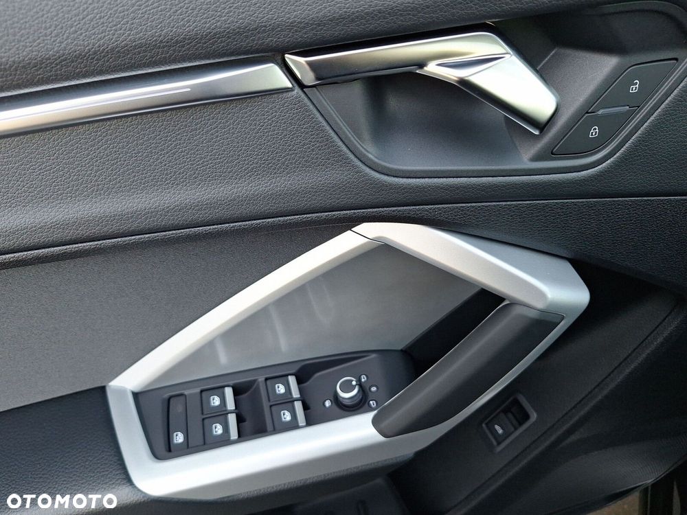 Audi Q3 35 TFSI mHEV S-Line S tronic - 10