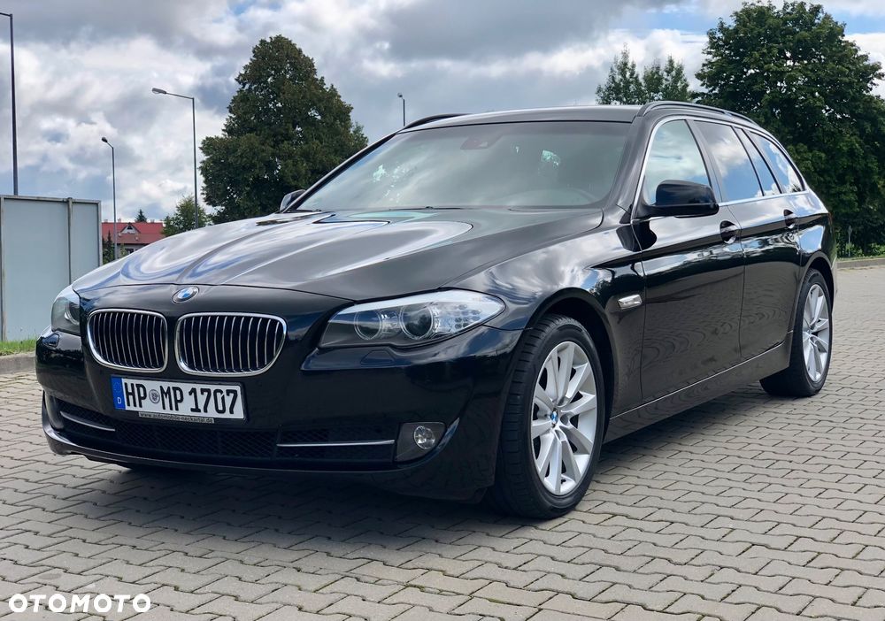 BMW Seria 5 520d Touring - 2