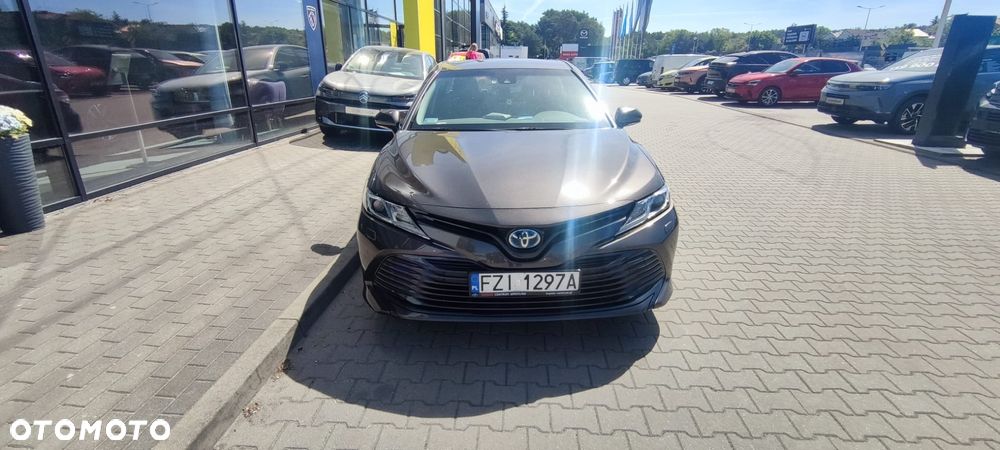 Toyota Camry 2.5 Hybrid Executive CVT - 2