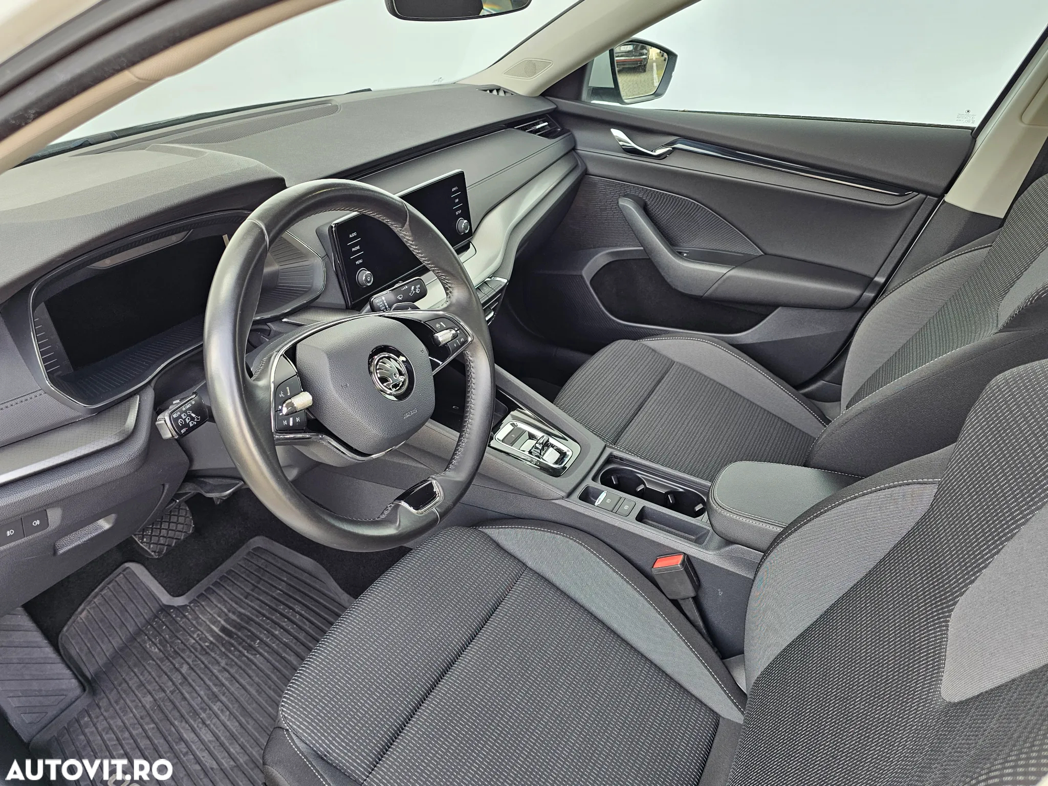 Skoda Octavia 2.0 TDI DSG Ambition - 9
