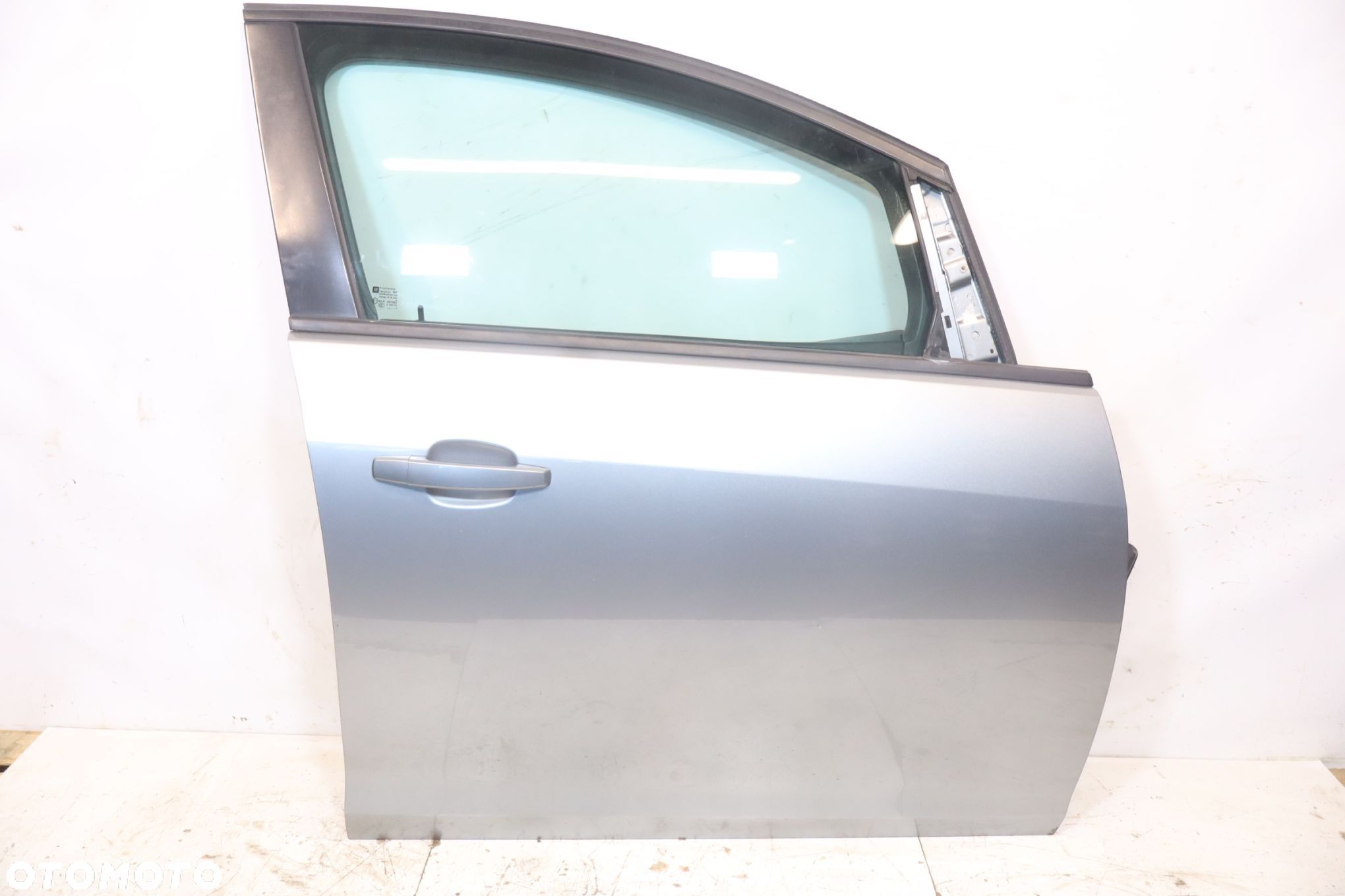 DRZWI PRAWY PRZÓD OPEL ASTRA J Z179 HATCHBACK - 1