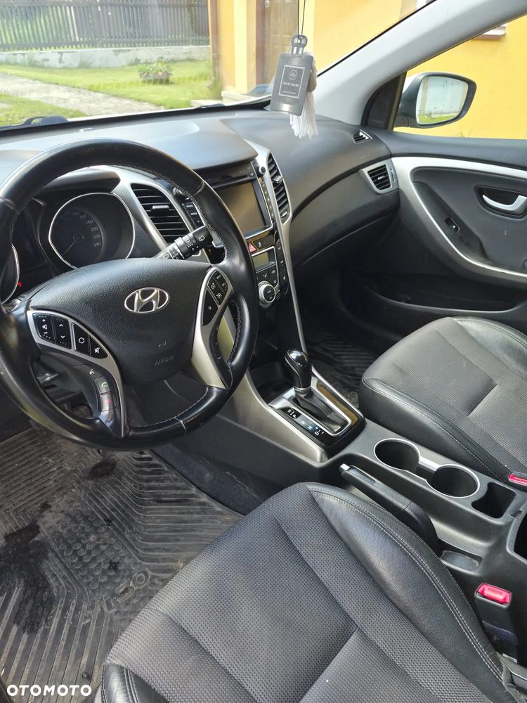 Hyundai i30 1.6 CRDi Premium - 10