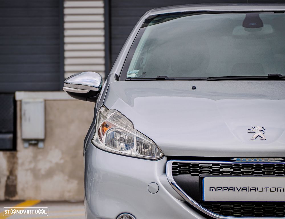 Peugeot 208 1.4 HDi SE Style - 14