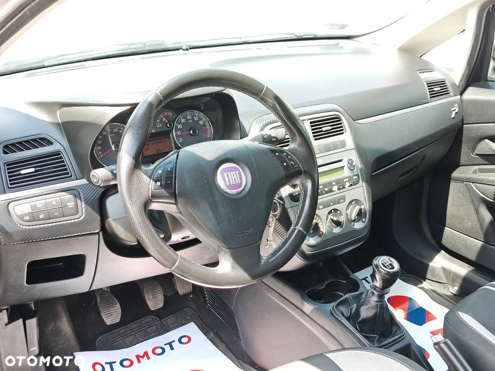 Fiat Grande Punto 1.4 8V Racing - 5