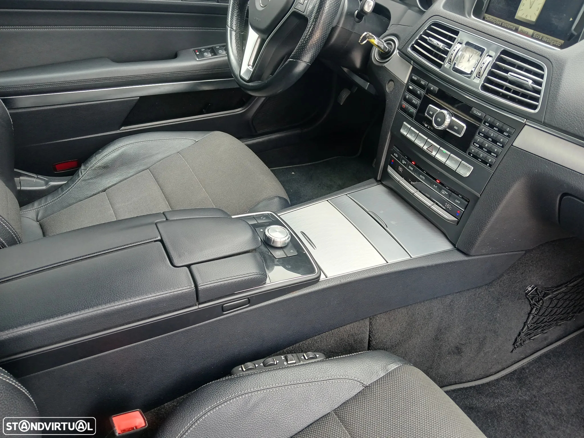 Mercedes-Benz E 220 CDi BlueEfficiency Auto - 23