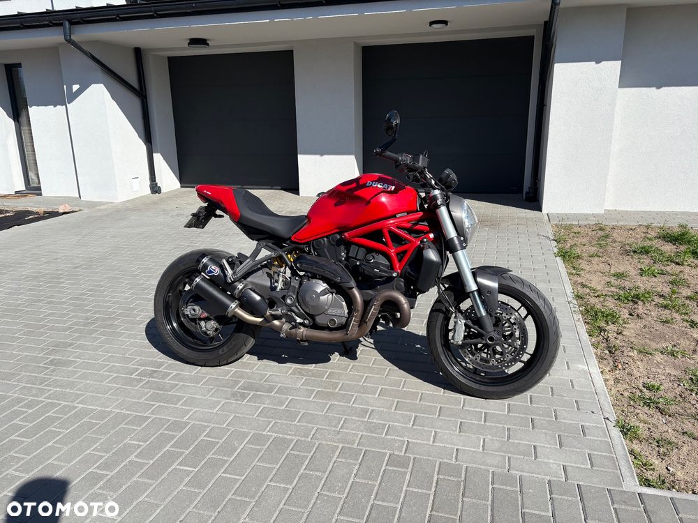 Ducati Monster - 10