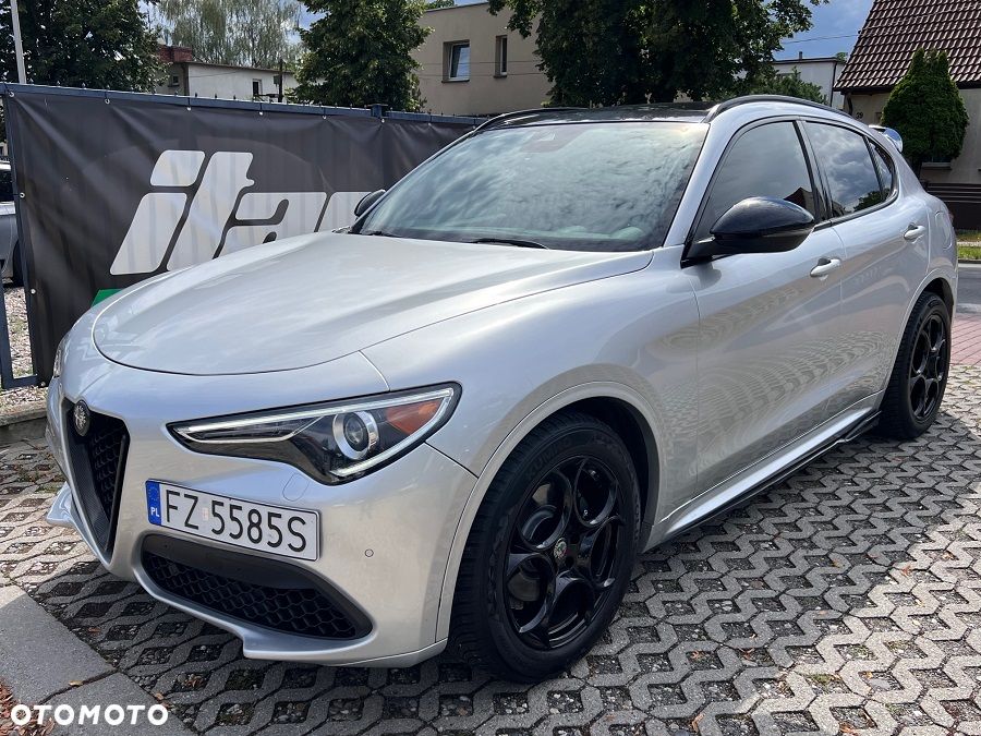 Alfa Romeo Stelvio 2.0 Turbo 16V AT8-Q4 Veloce - 1