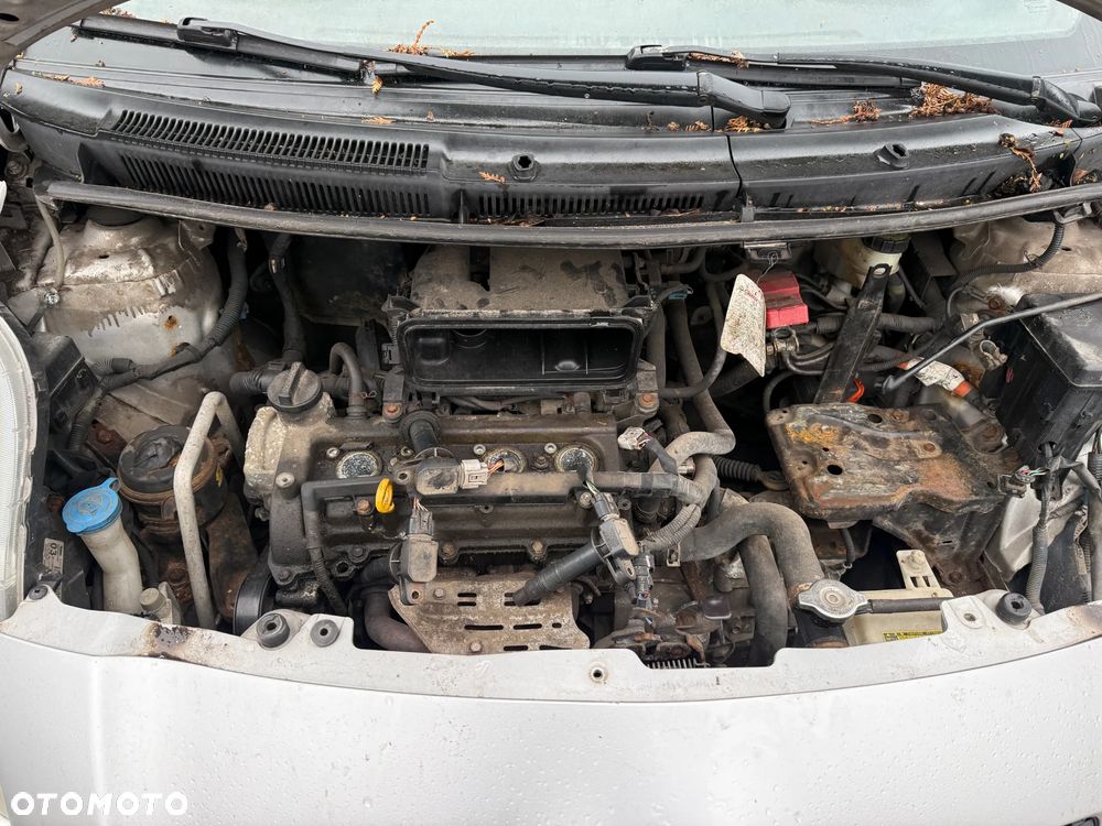 Toyota Yaris II 1.3 Skrzynia Maska Klapa Drzwi Lampa - 5