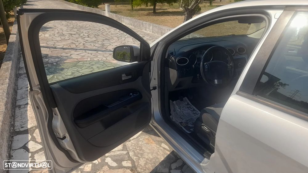 Ford Focus 1.6 TDCi Trend - 11