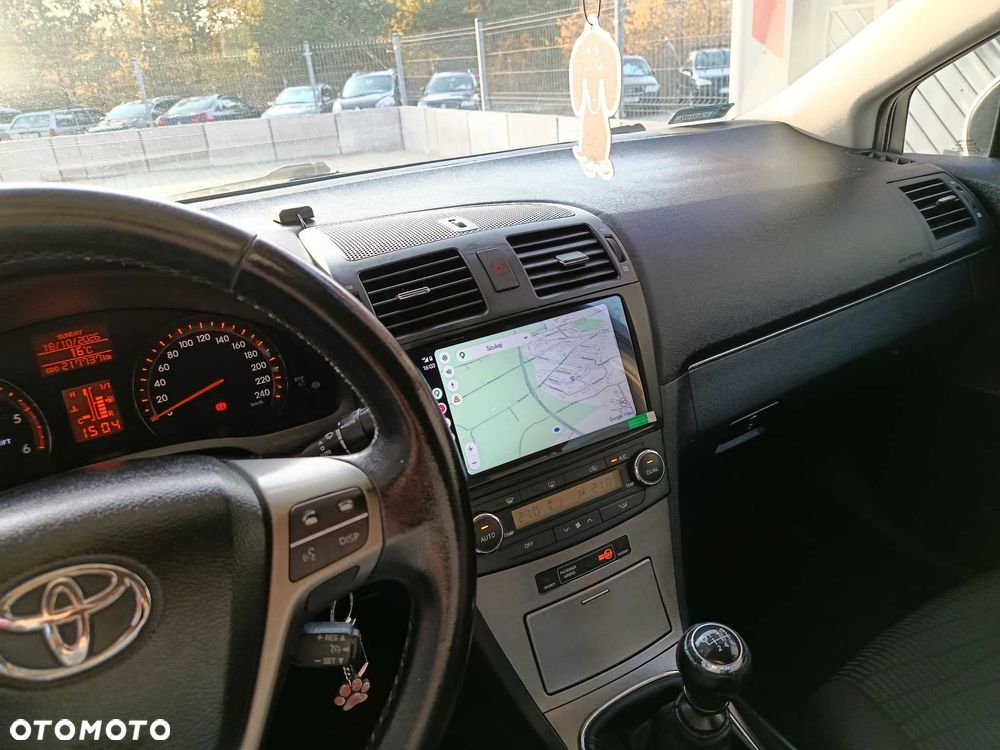 Toyota Avensis 2009 photo 3