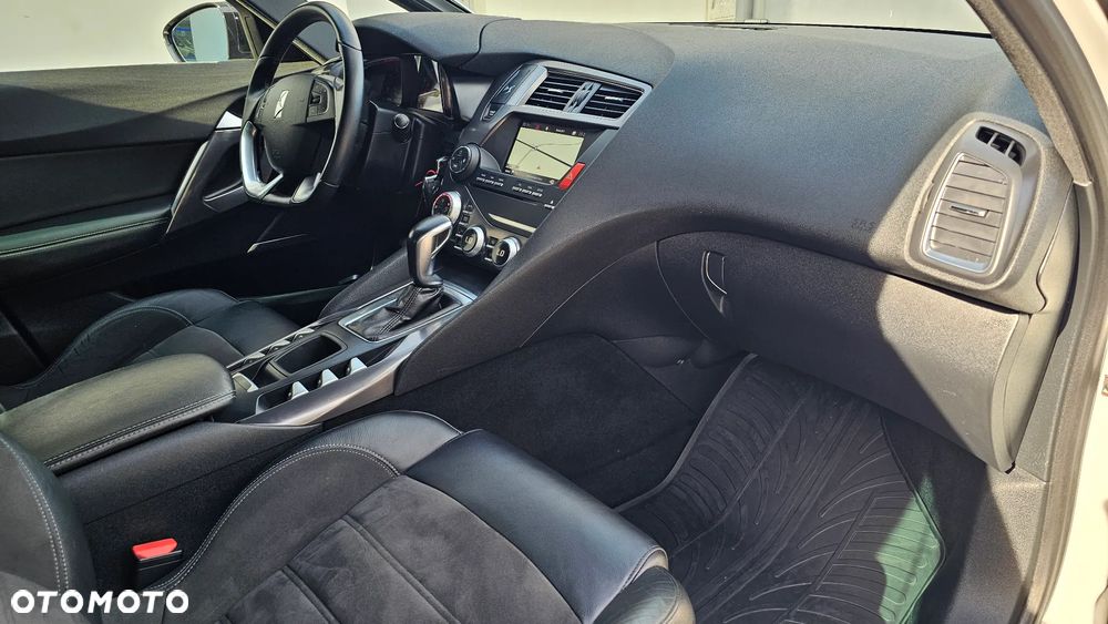 DS Automobiles DS 5 - 24