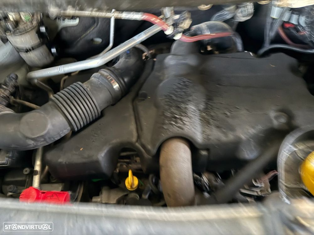 Renault Master 2.3 Dci SS C.Dupla 135 cv 7 Lug AC - 28