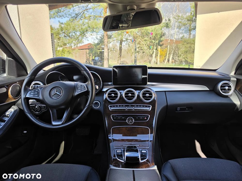 Mercedes-Benz Klasa C 200 4-Matic 7G-TRONIC - 19