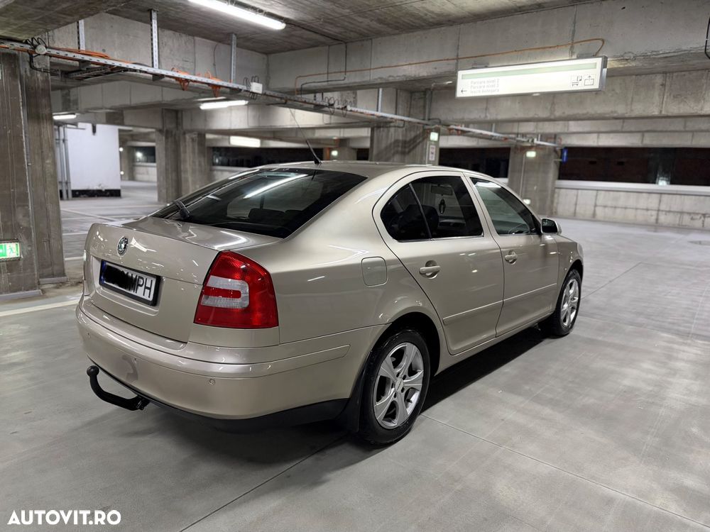 Skoda Octavia 2.0 FSI Elegance - 4