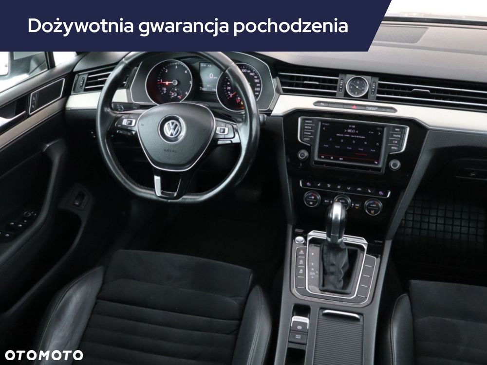 Volkswagen Passat Variant - 9