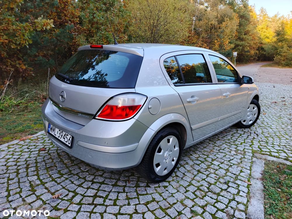 Opel Astra - 4