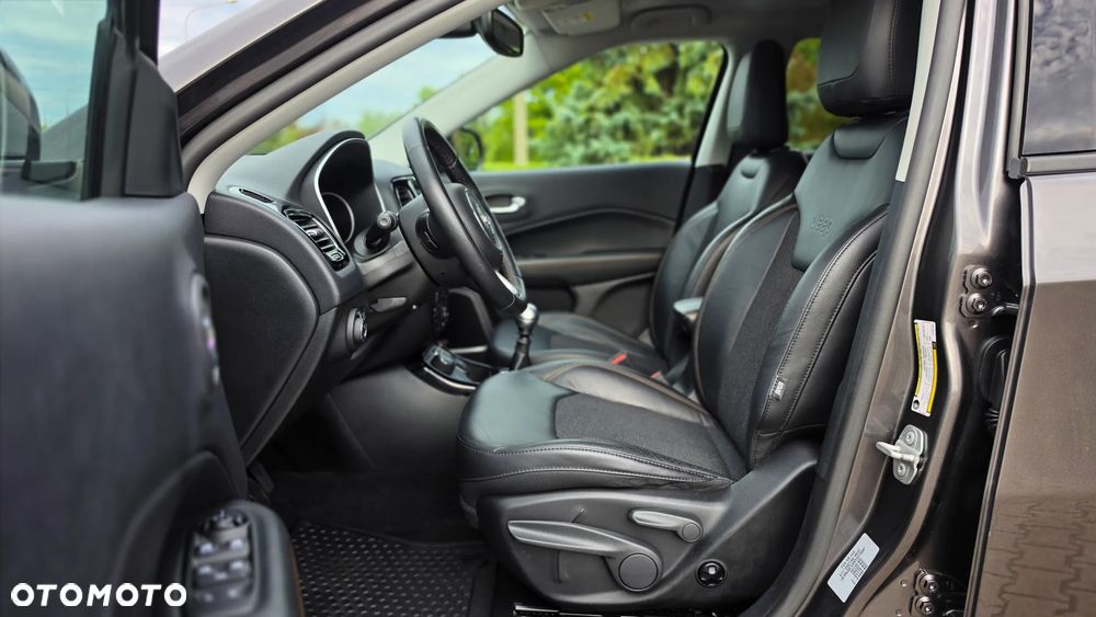 Jeep Compass 2.0 MJD Limited 4WD S&S - 32