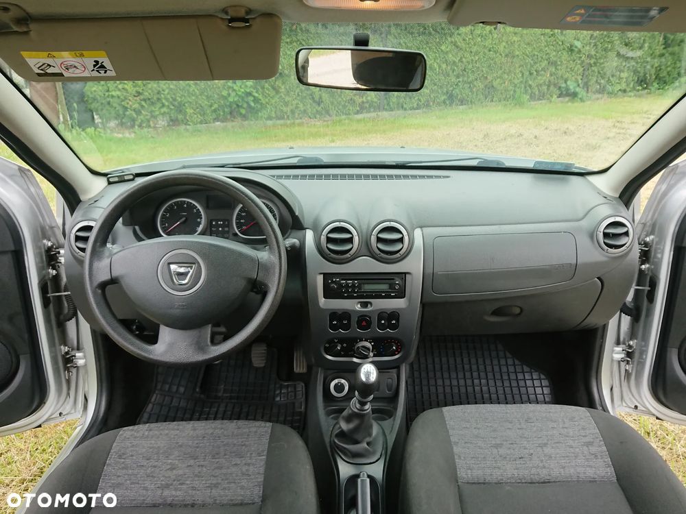 Dacia Duster 1.6 16V 4x4 - 10