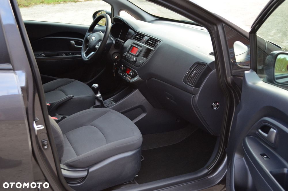 Kia Rio 1.2 ISG Uefa Euro 2016 - 20