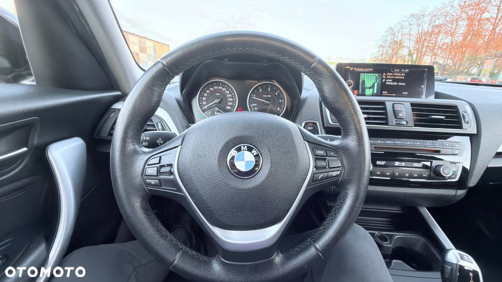BMW Seria 1 118d Sport Line - 23