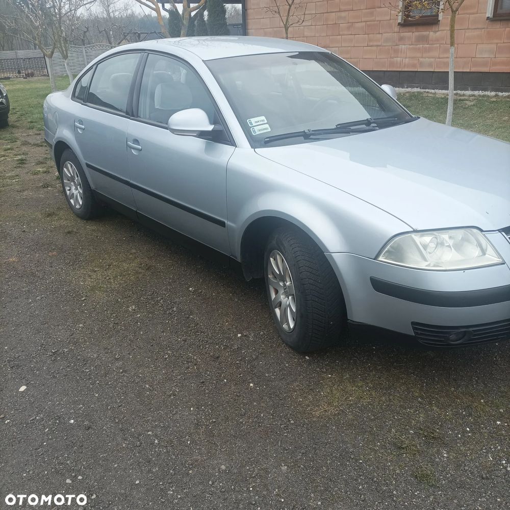 Volkswagen Passat 1.9 TDI Basis - 3