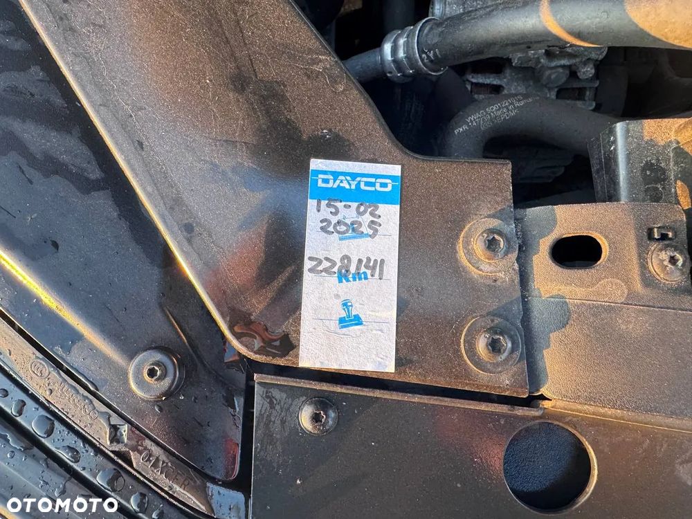 Volkswagen Passat 1.6 TDI BMT Comfortline - 17