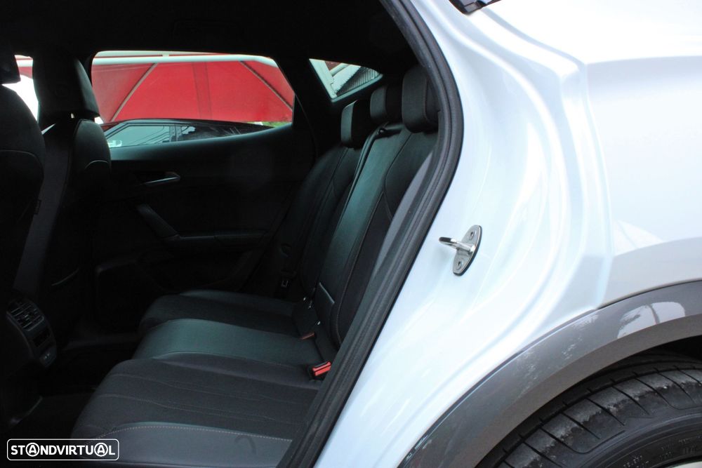 Cupra Formentor 1.4 e-Hybrid Base DSG - 17
