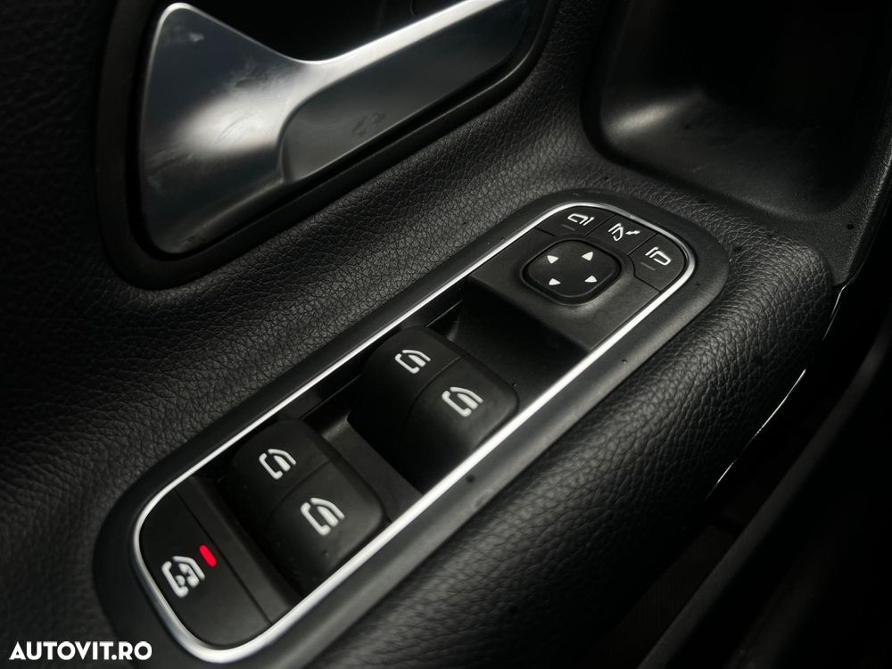 MERCEDES-BENZ A-Class 2019 — imagine 31