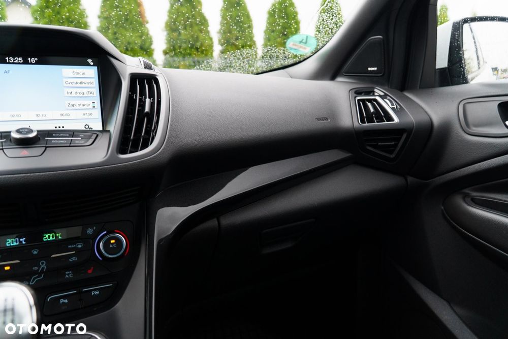 Ford Kuga - 26