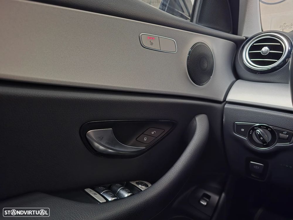 Mercedes-Benz E 300 de Avantgarde - 33