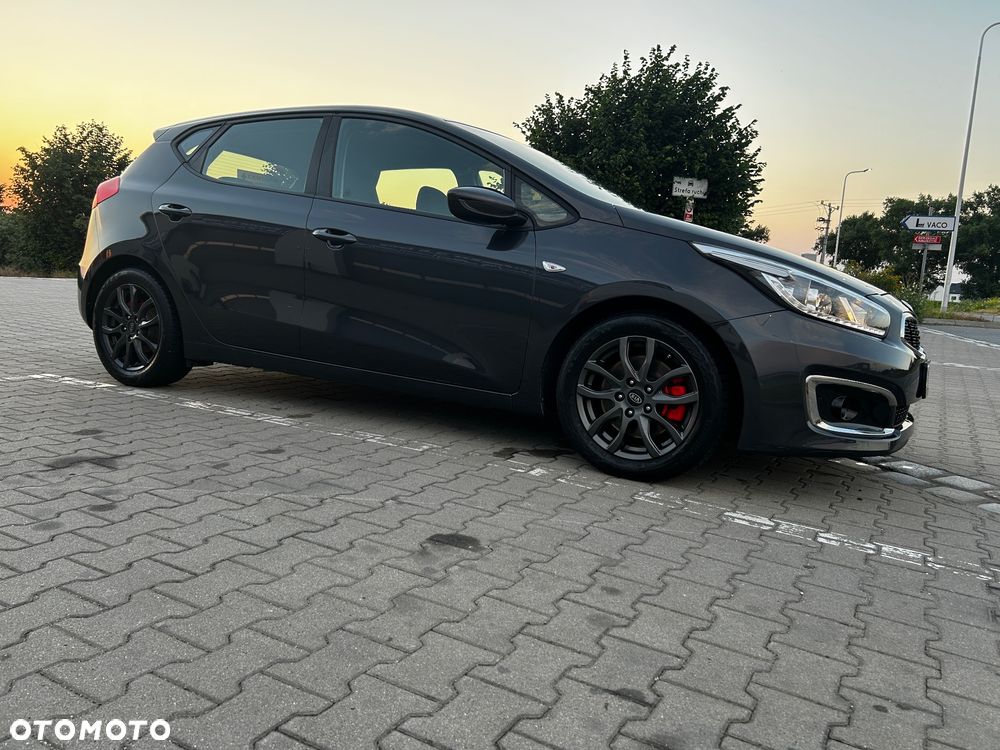 Kia Ceed 1.6 GDI Edition 7 - 9