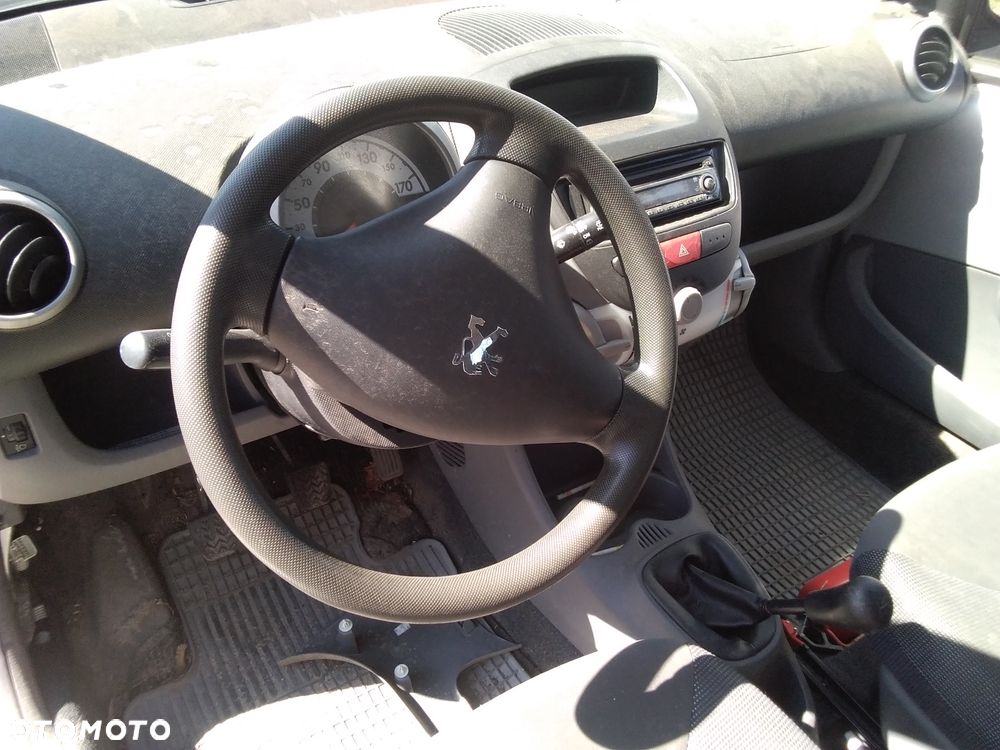 Klapa bagażnika  PEUGEOT 107 1.0B 07R zderzaki, drzwi, lampy.... - 7