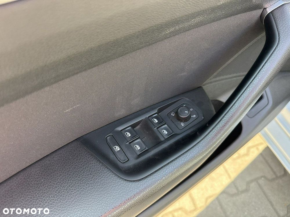 Volkswagen Passat 1.5 TSI EVO Business DSG - 12