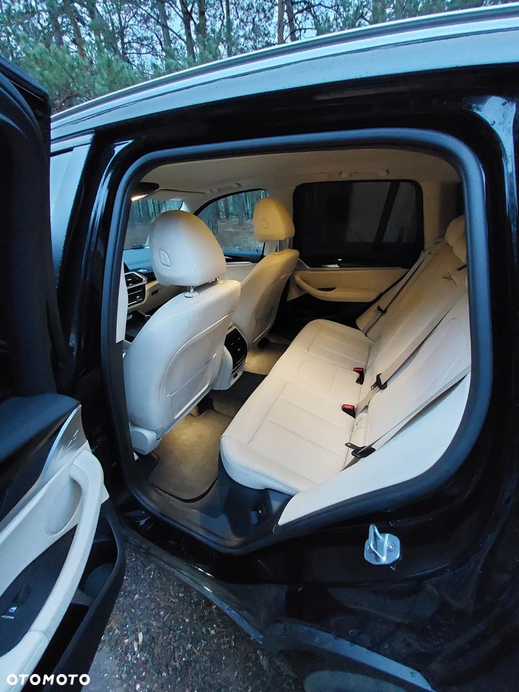 BMW X3 xDrive20d Advantage - 5