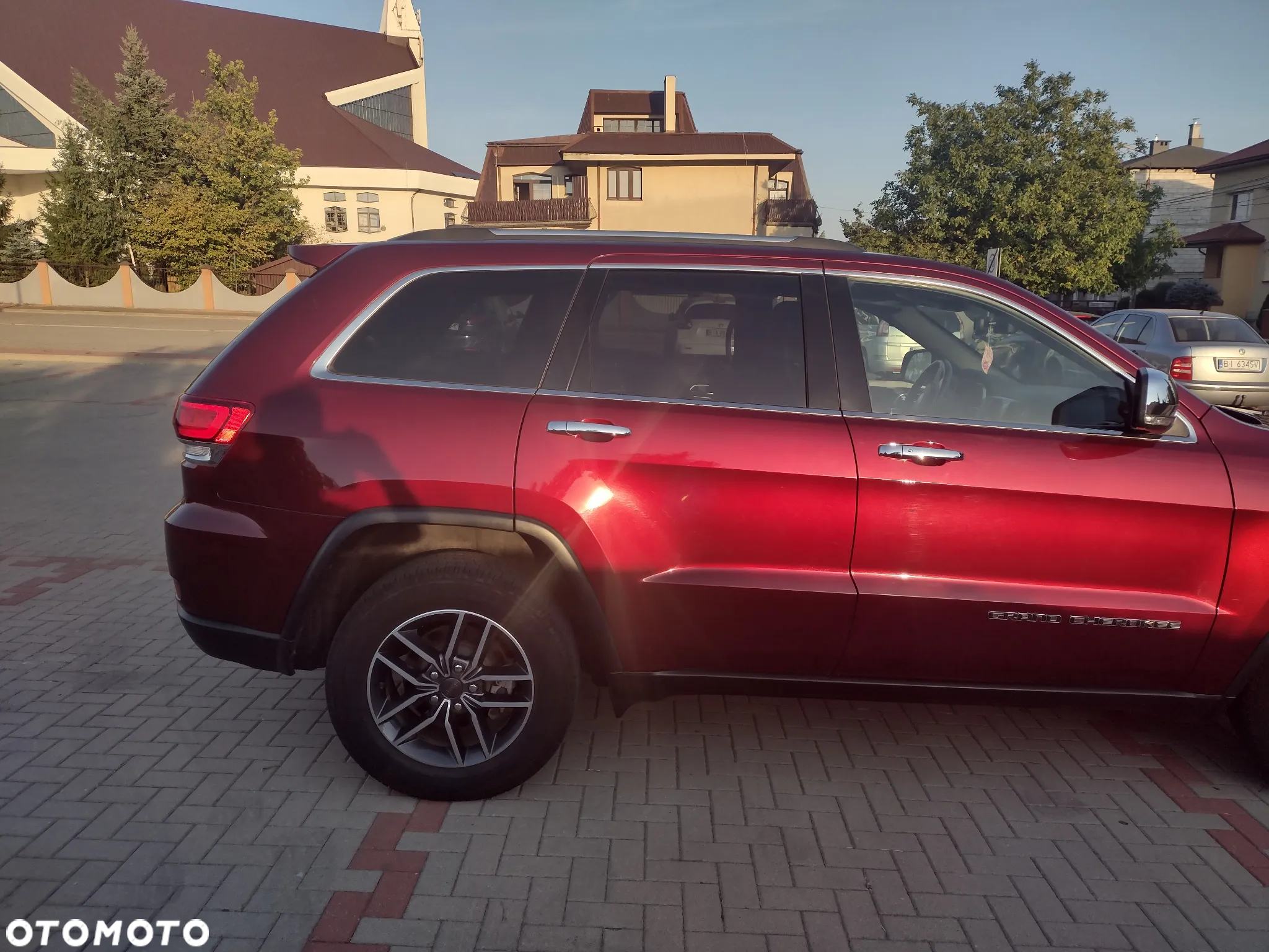 Jeep Grand Cherokee - 15