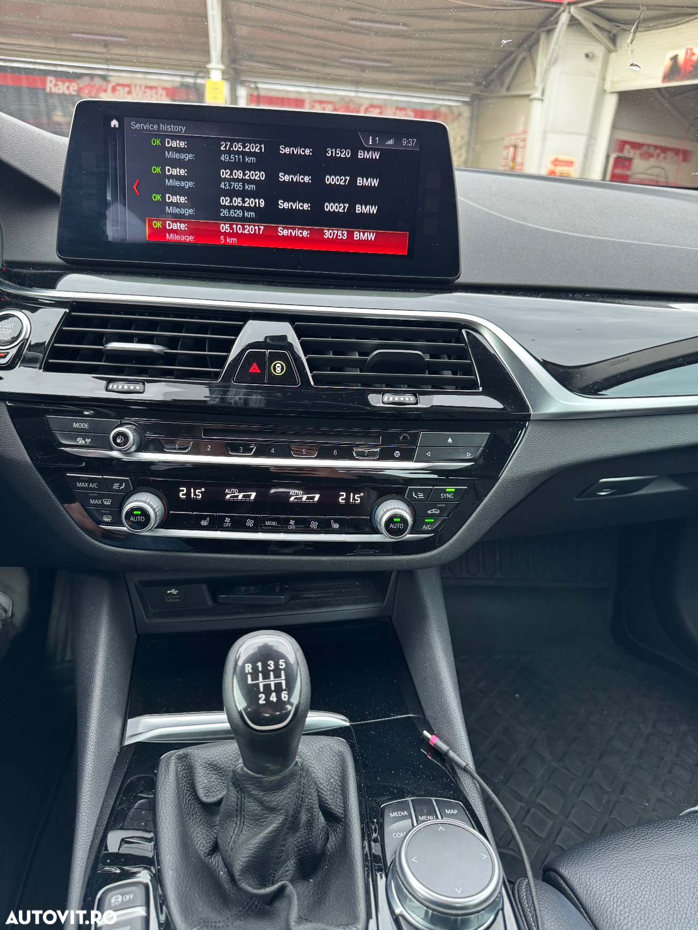 BMW Seria 5 520d Sport Line - 11