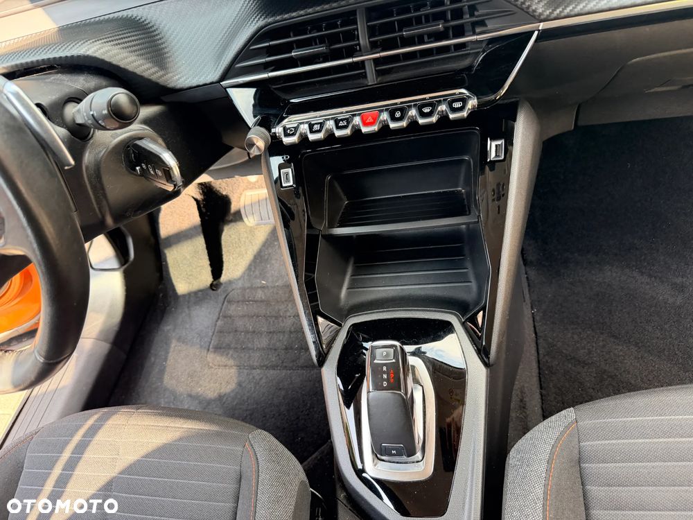 Peugeot 2008 PureTech 130 EAT8 Allure - 15