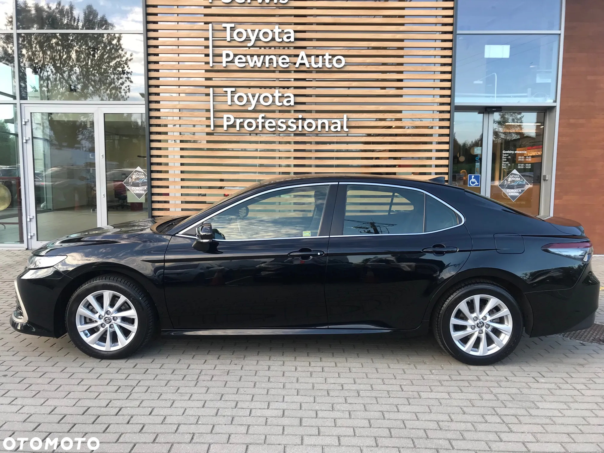 Toyota Camry 2.5 Hybrid Comfort CVT - 5