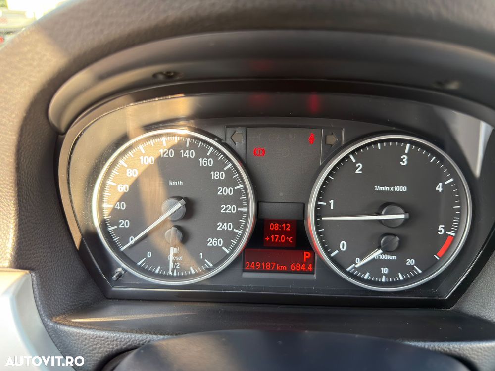 BMW Seria 3 320d DPF Aut. Edition Exclusive - 6