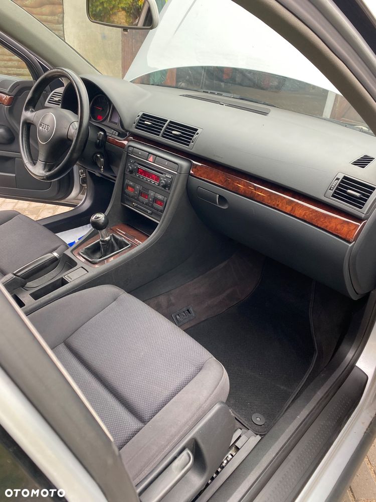 Audi A4 Avant 1.9 TDI - 12