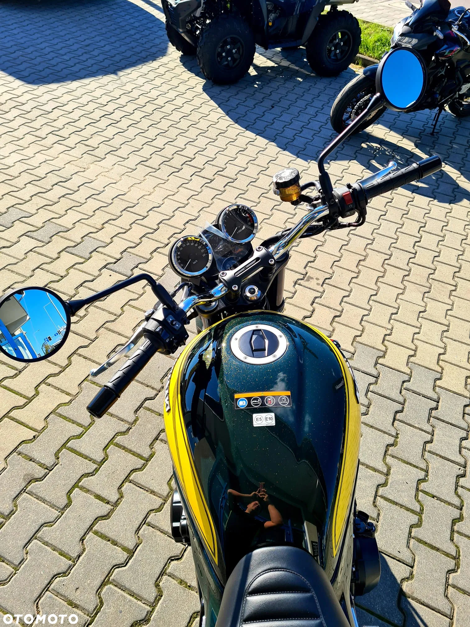 Kawasaki Z 900 RS - 7