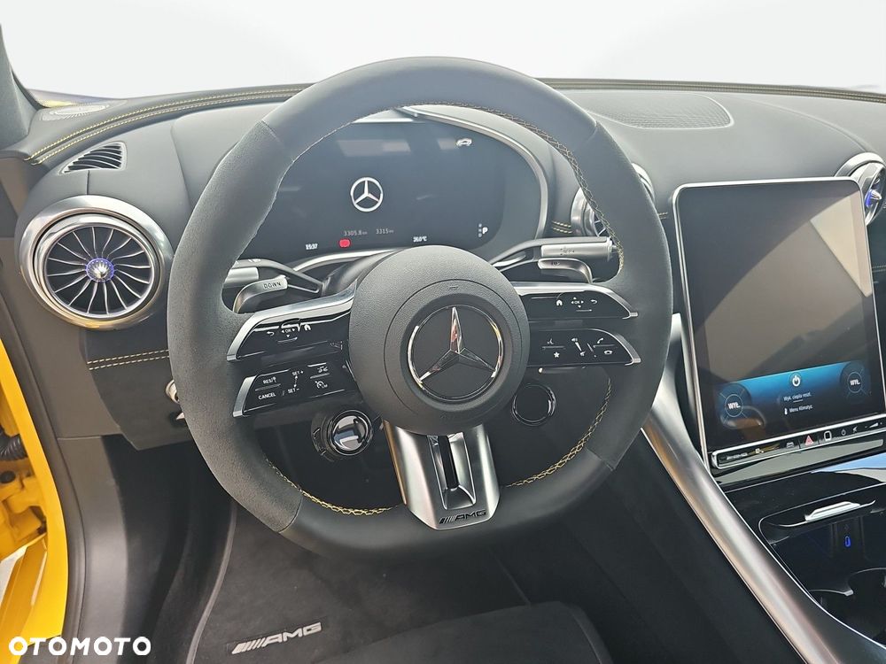 Mercedes-Benz AMG GT 63 4MATIC+ - 14