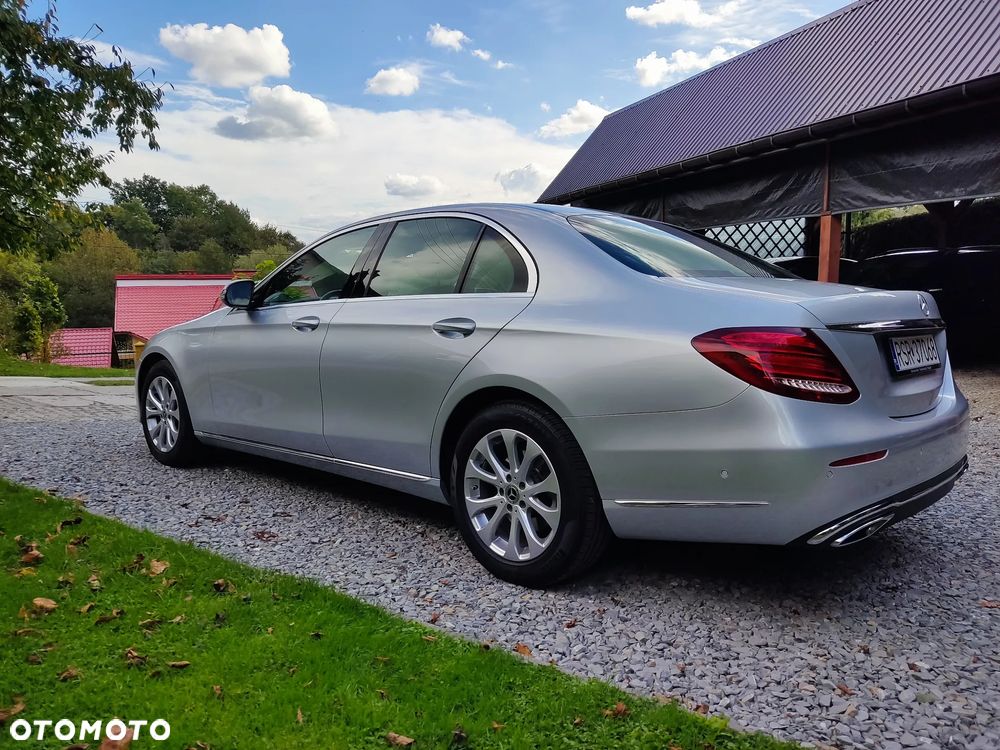 Mercedes-Benz Klasa E 220 d 9G-TRONIC - 3