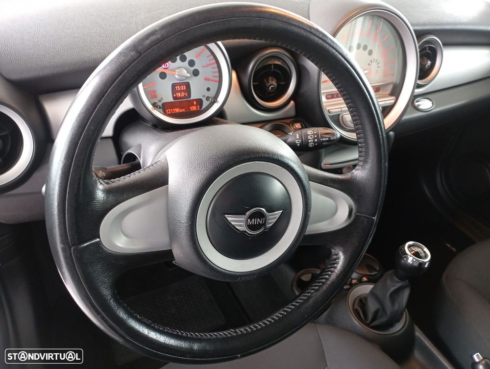 MINI 3 Portas One 1.4 - 18