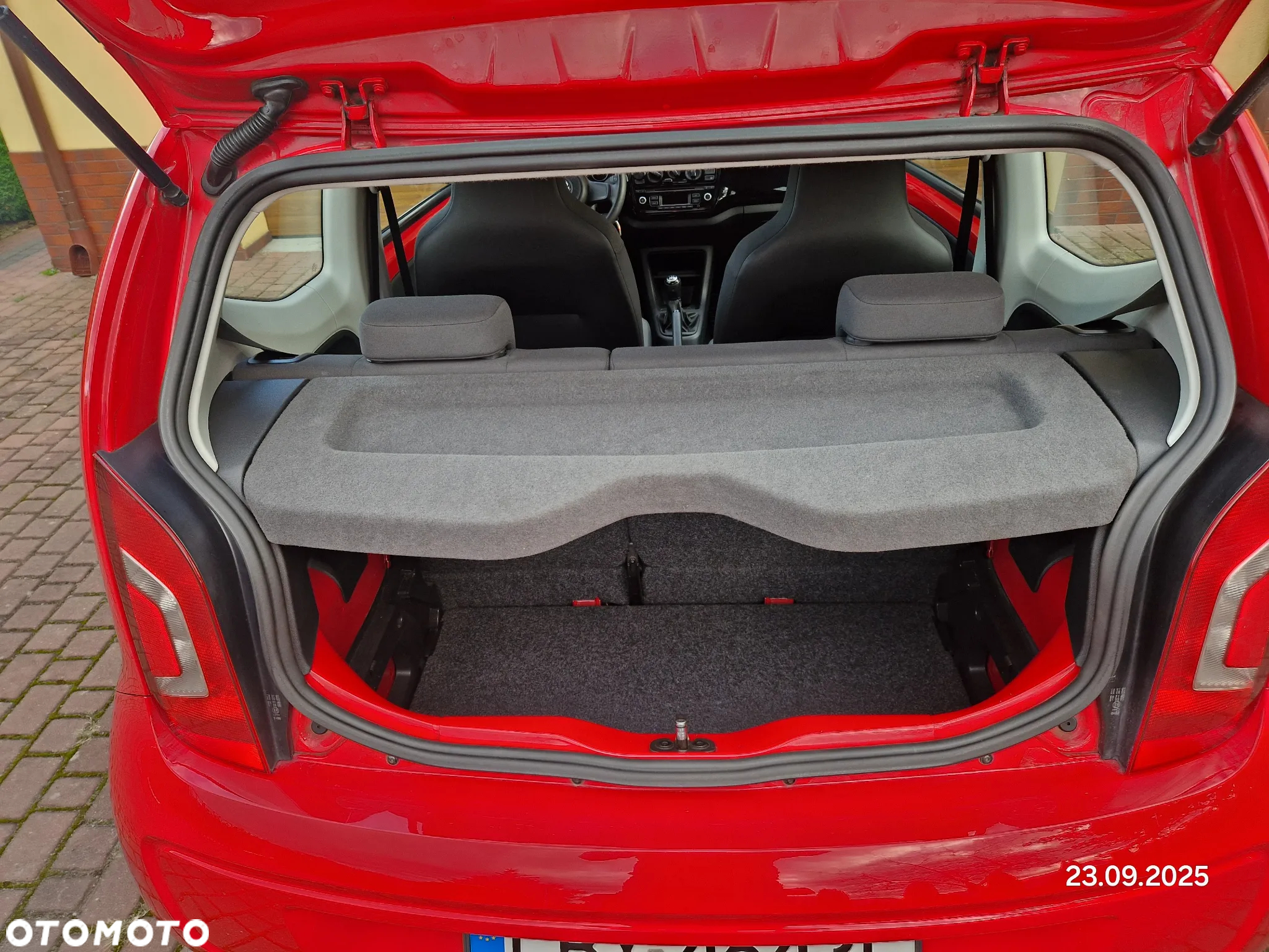 Volkswagen up! 1.0 move - 14