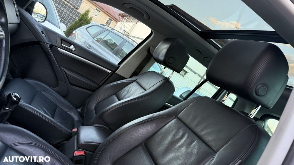 Volkswagen Tiguan - 15